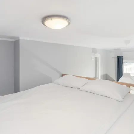 Апартаменти Mtp By Renters Познань